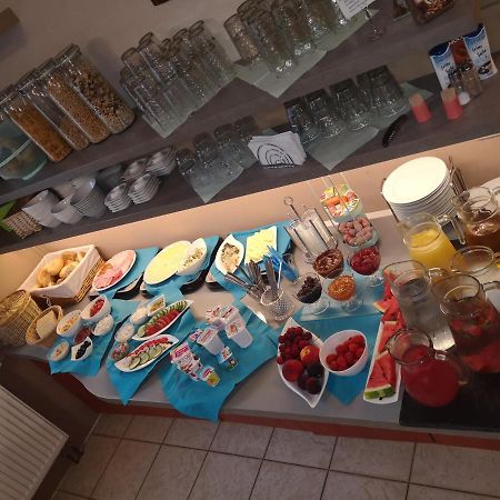 Pension Elmenhorst Elmenhorst/Lichtenhagen Екстериор снимка