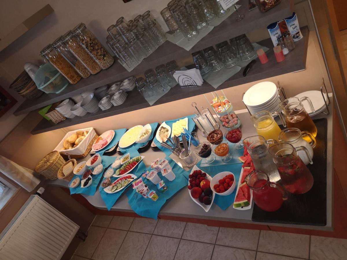Pension Elmenhorst Elmenhorst/Lichtenhagen Екстериор снимка