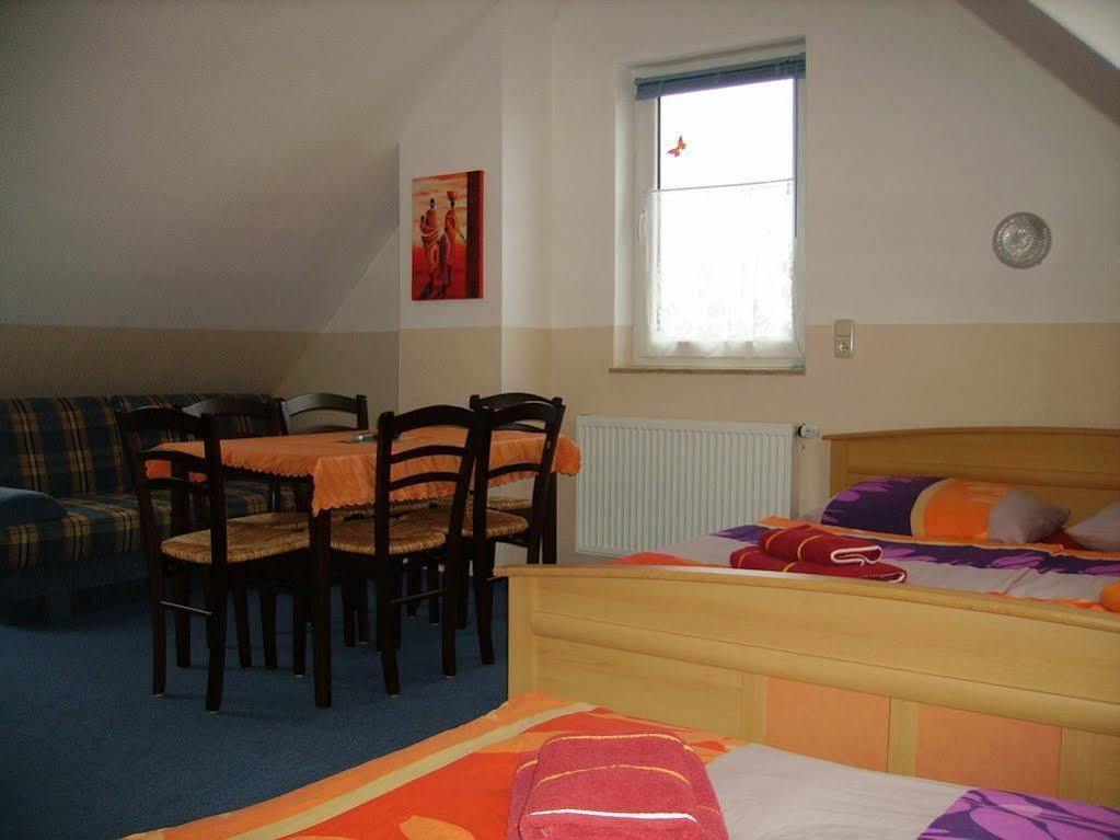 Pension Elmenhorst Elmenhorst/Lichtenhagen Екстериор снимка