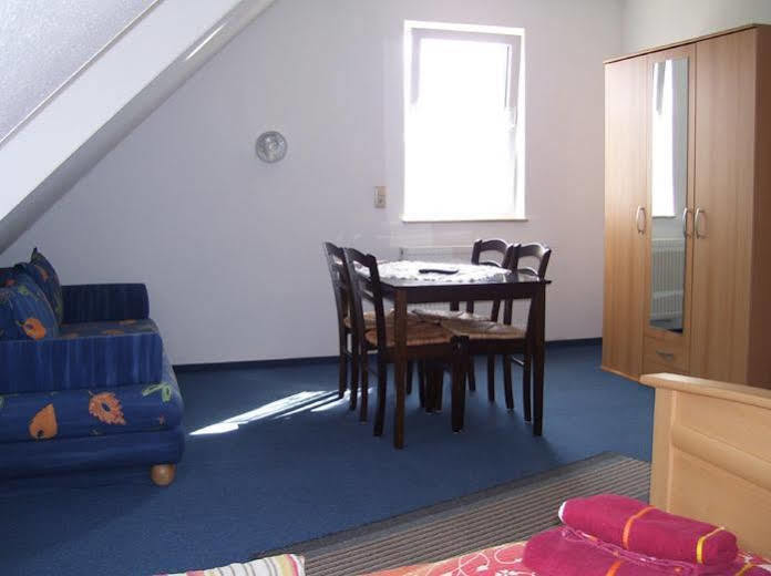 Pension Elmenhorst Elmenhorst/Lichtenhagen Екстериор снимка